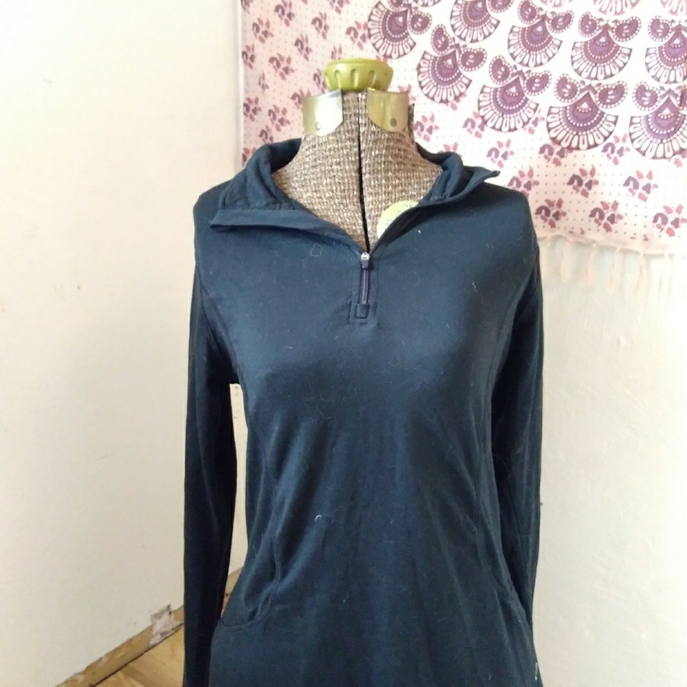 Half-zip sweatshirt